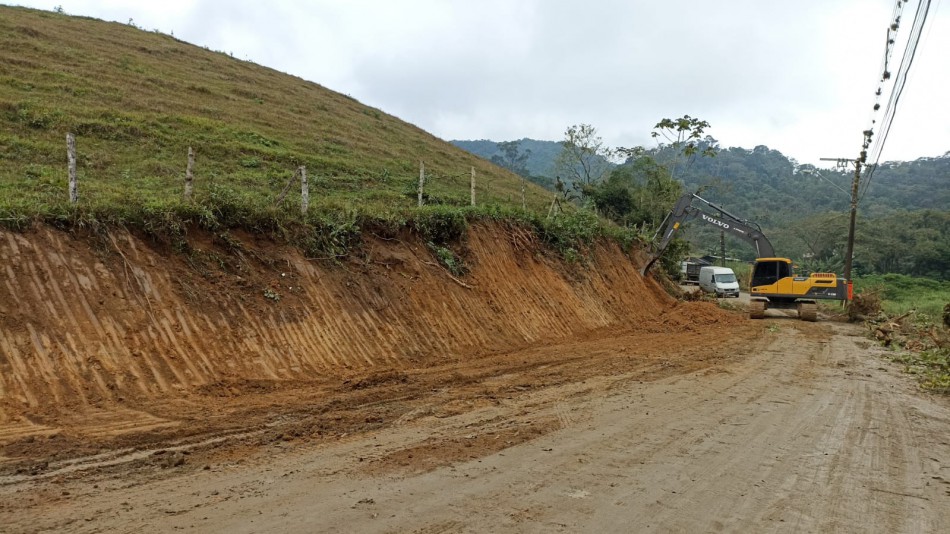 Blumenau inicia pavimentação do acesso com Indaial pela Velha Central 1 Blumenau acesso Indaial 1