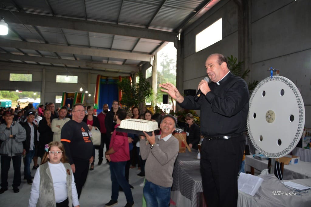 Padre João Bachmann completa 30 anos de ordenação sacerdotal 1 padre Joao na festa de santa ines