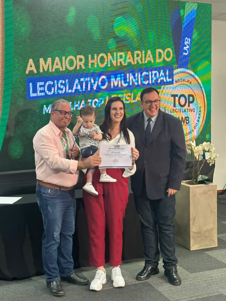 Vereadora Ana Paula conquistou “Medalha TOP LEGISLATIVO” em Brasília 1 Ana Paula Indaial