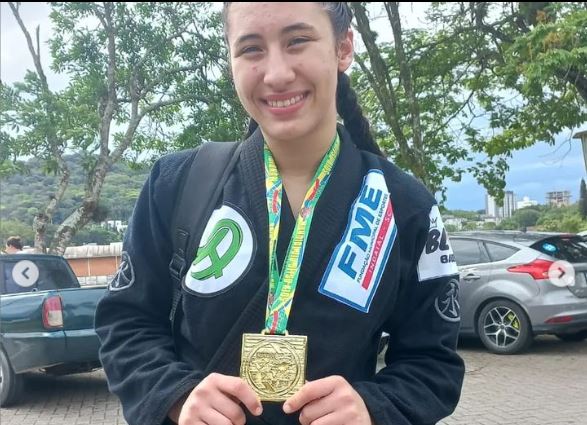 Atleta Indaial é campeã Mundial de Jiu-Jitsu Kids 2 Eloa