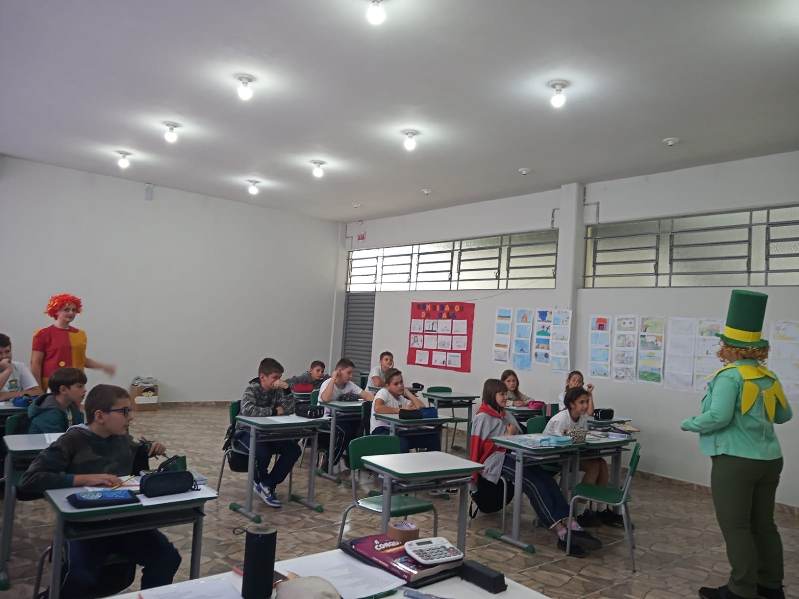 Em Benedito Novo ; Contação de histórias para estimular expressão e comunicação 1 Alunos de Benedito Novo 1