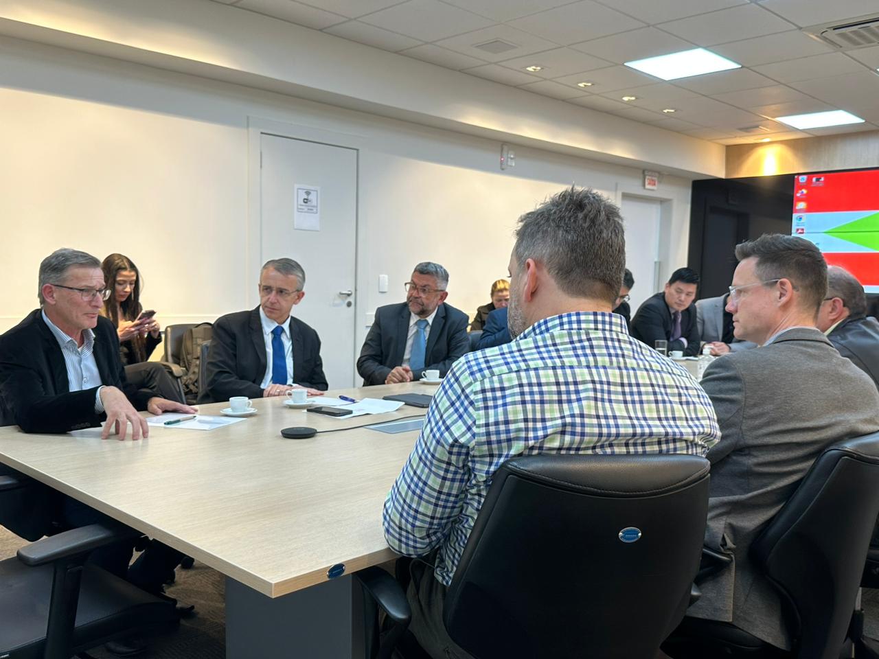 Prefeitura e Coteminas trabalham para a instalação de multinacional em Blumenau 1 WhatsApp Image 2023 05 30 at 20.20.26