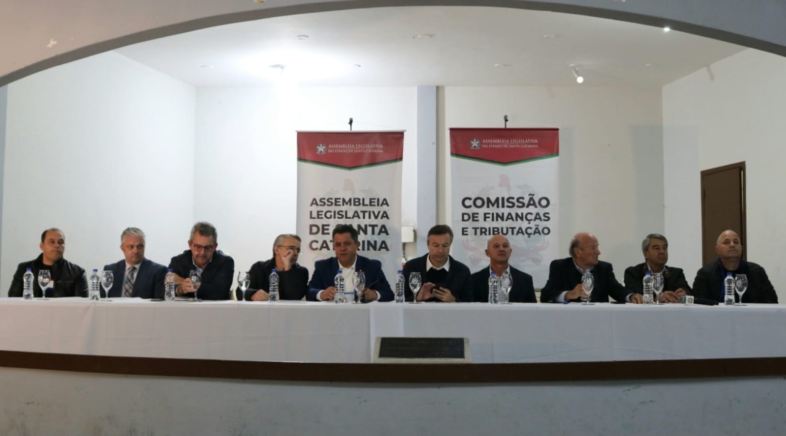 Audiência debate municipalização de complexo do Sesi, em Blumenau 1 SESI Blumenau 2