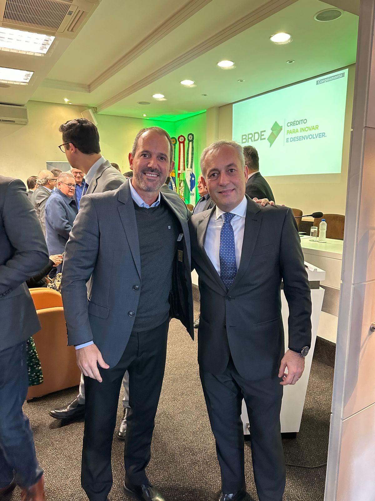 Após reunião com governador , Laércio Schuster garante ampliação da UTI com leitos Infantis e novo centro cirúrgico para Indaial 2 laercio joao paulo