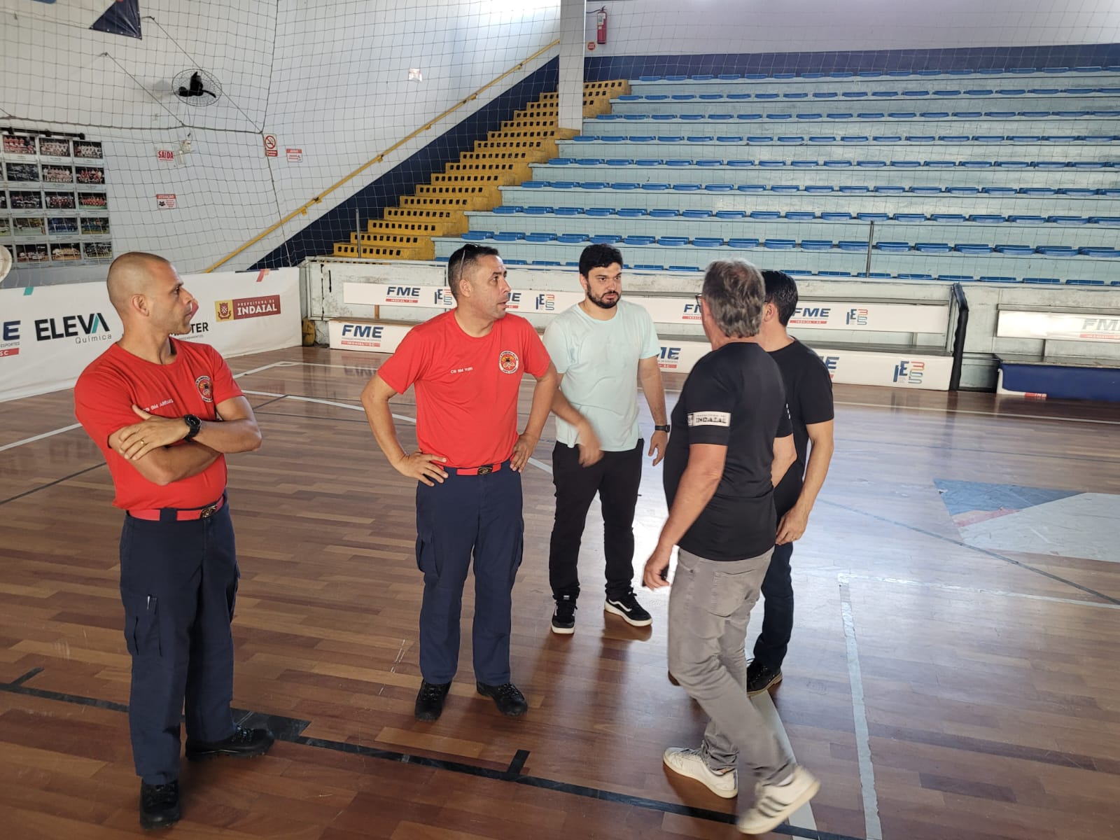 Obras no palco do Torneio de Verão não param em Indaial 2 Ginadio Indaial1