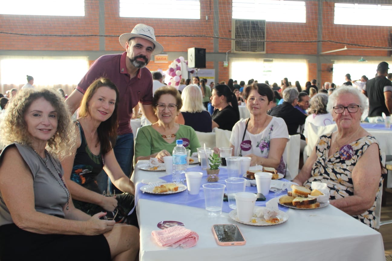 Prefeiturável Batata reúne mais de 400 mulheres para discutir futuro político de Indaial 1 0f7279a2 8ad0 4b62 92be 3f91fc8729c9