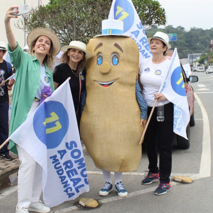 Criatividade marca campanha de Batata e Roger em Indaial com o mascote "Batatinha” 3 16789601 7cae 46fe 9d4e 451f0661e72b
