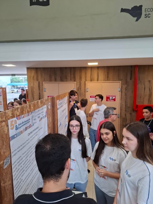 Estudantes do Colégio Metropolitano de Indaial ganham atenção regional com jogo de cartas para deficientes visuais 1 5e42a786 1420 4d77 bee9 fcca854391e2