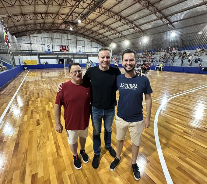Inaugurada quadra reformada de Ginásio Municipal em Ascurra 1 Ginasio Municipal de Esportes Padre Francisco Costa