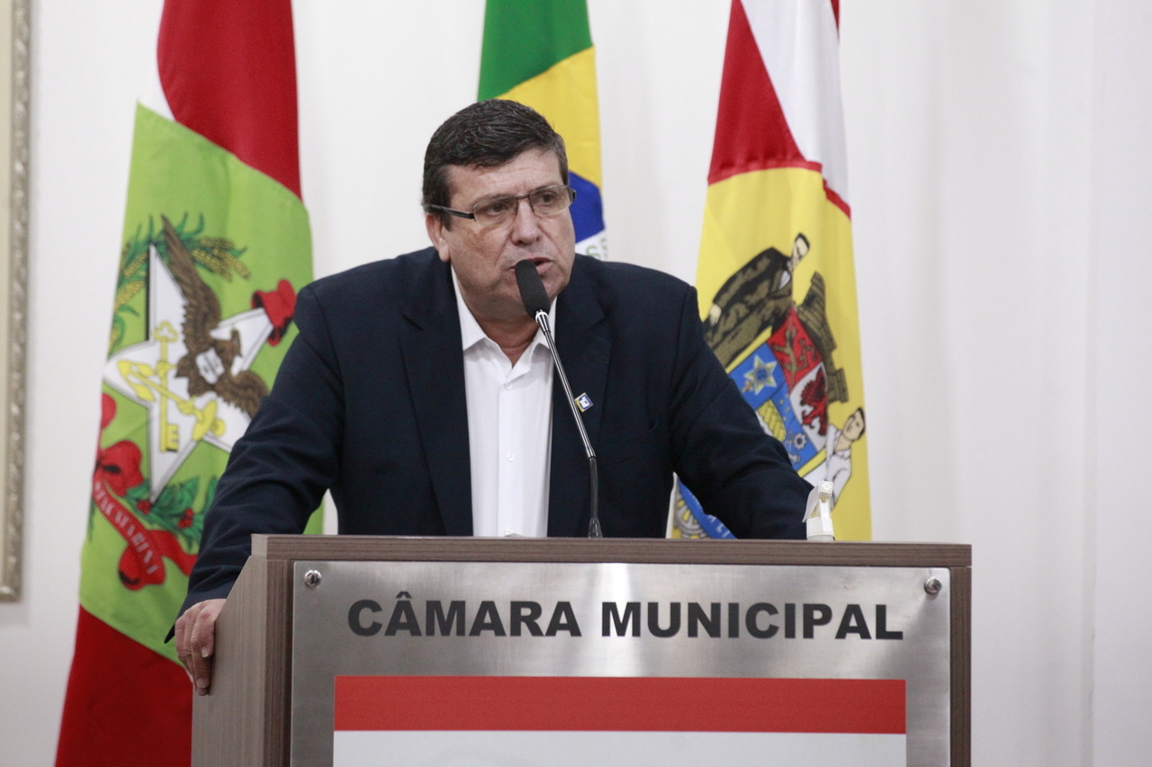 Primeira sessão da Câmara em 2025 tem aprovação de projeto que autoriza permuta do Sesi e formação de comissões 1 vereador Ito Easy Resize.com