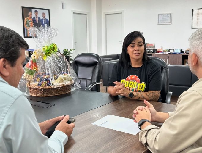 Arraiá Blu ganha destaque no calendário cultural de Blumenau 1 Foto Elen Ribeiro vereador Ito e prefeito Egidio