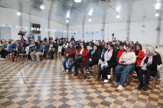 Sessão itinerante abre espaço para fala e escuta na região do bairro Fortaleza 1 Camara de Blumenau Fortaleza Easy Resize.com