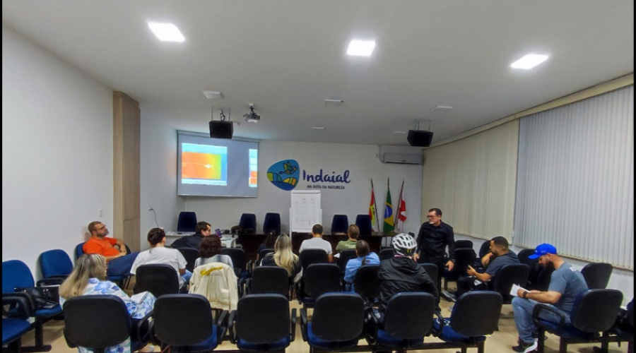 Cerimônia marca encerramento do Programa MEI UP para empreendedores de Indaial