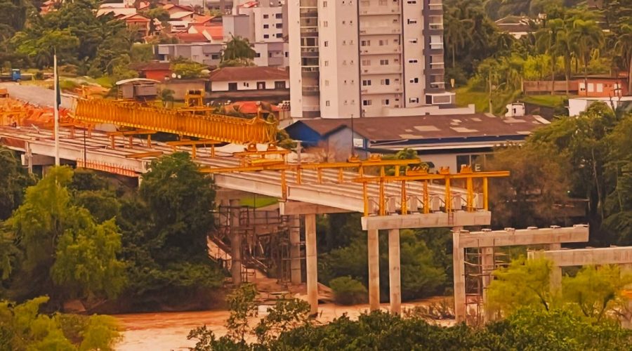 Obras da Ponte de Indaial