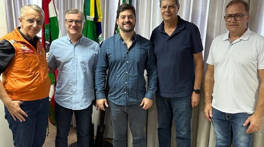 (Da esq. para a direita) Mário Hildebrandt, Adilor Ascari Bussolo, Jaci Bortolon, Ronaldo Kobarg Muller e Vilmar Prust (Bulba)