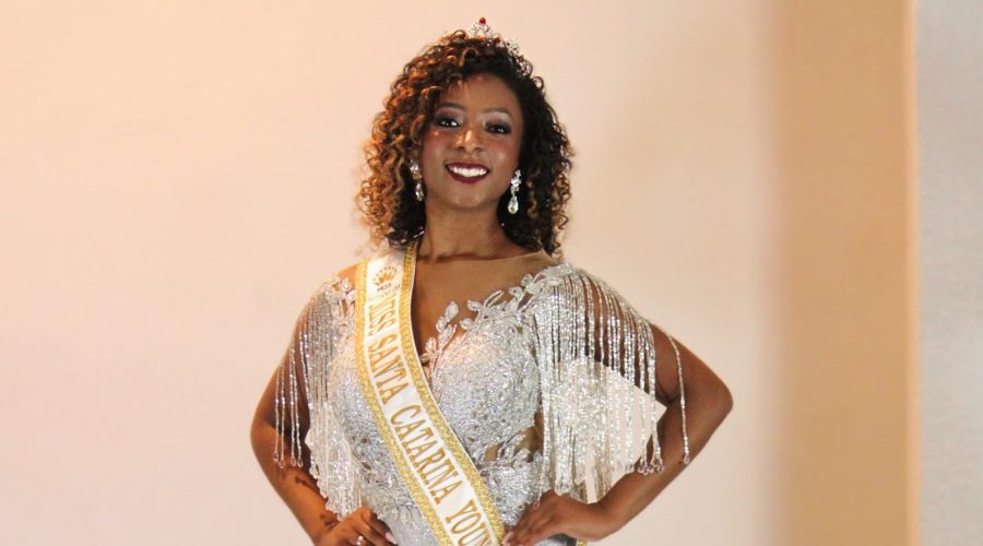 Miss Blumenau Rutiely Geraldo