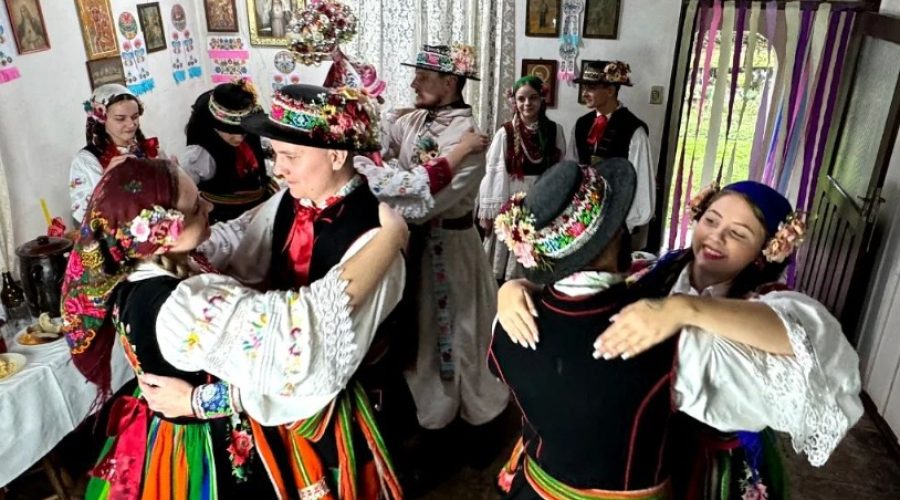 “Chłopi” - Polski Zespół Folklorystyczny de Indaial