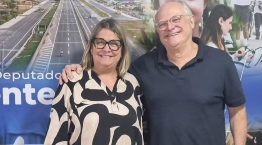 Nica ao lado do deputado Dr. Vicente Caropreso