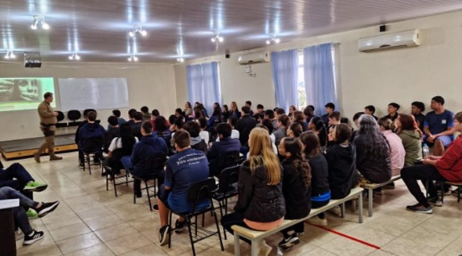 Escola Júlio Scheidemantel