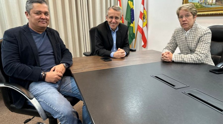 Almir , Mario e Maria Regina