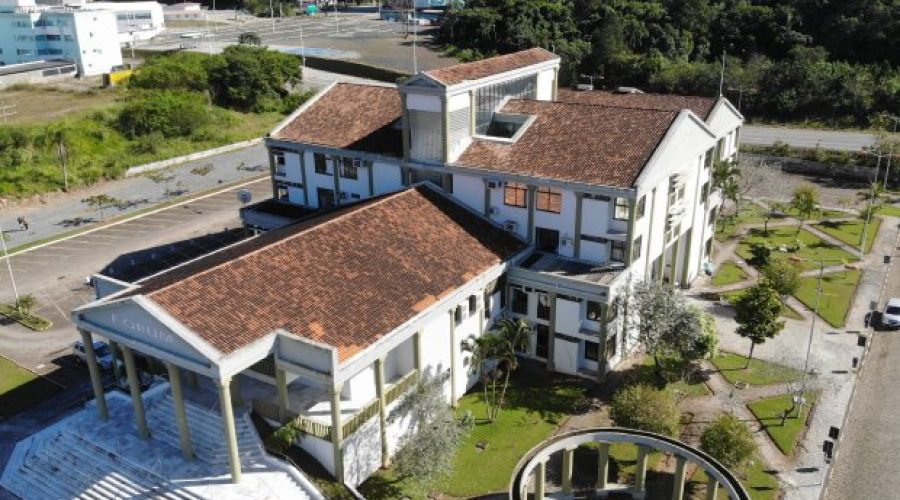 Por TJSC Fórum Balneário Camboriú