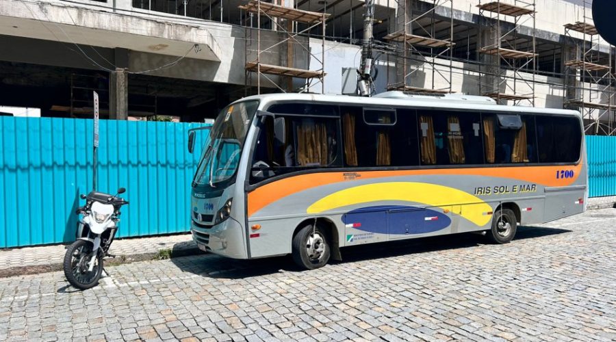 vans de transporte escolar
